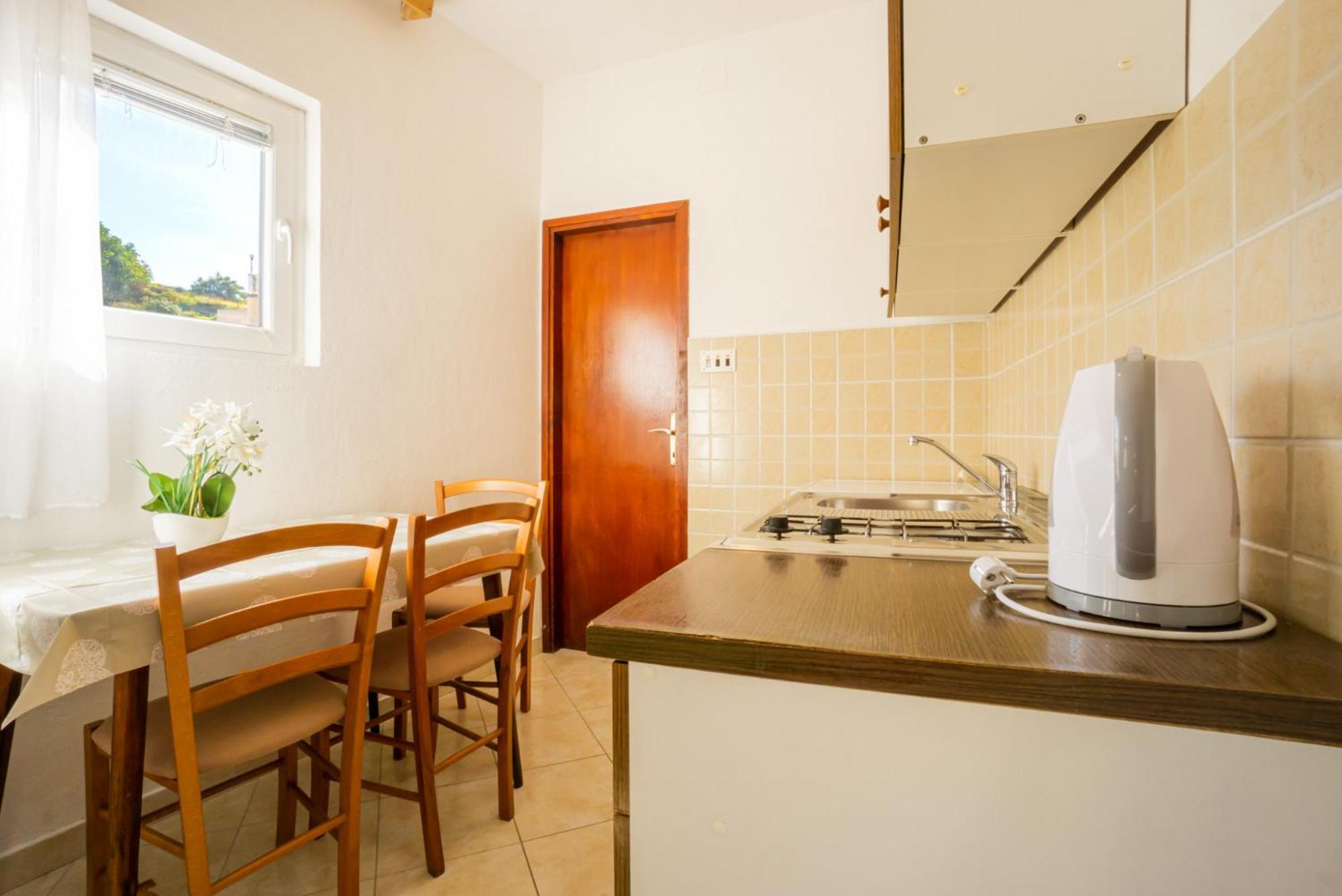 Apartment And Room Bacic Metajna Rum bild